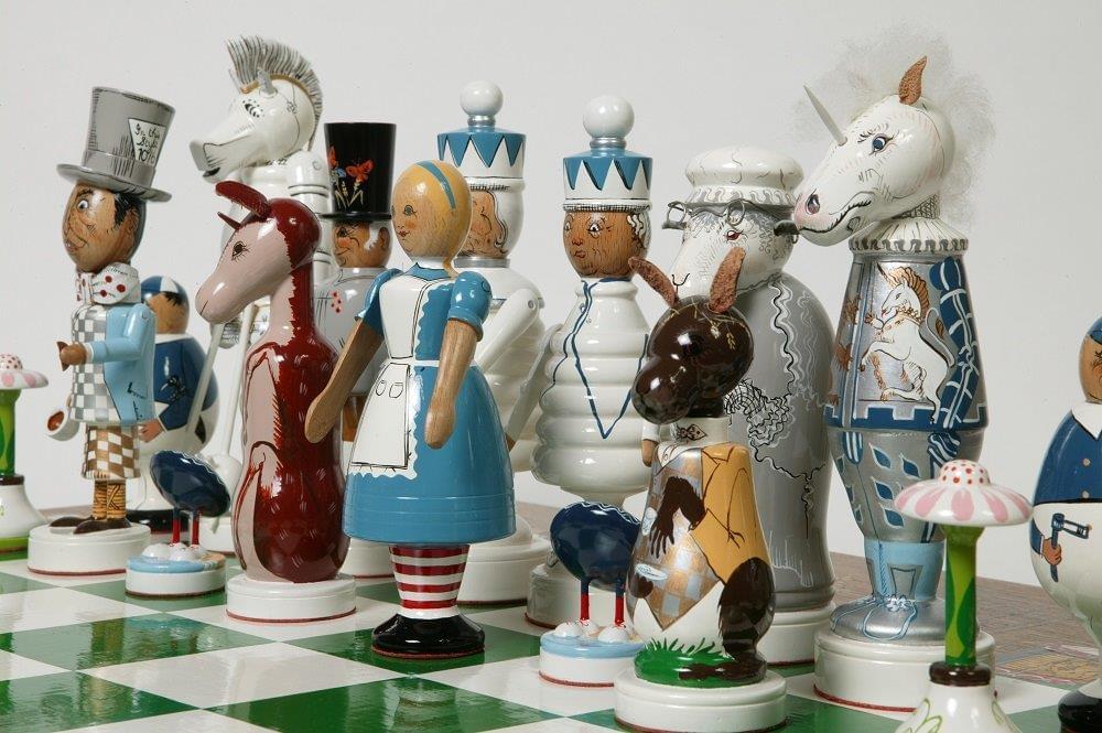 Chess Alice